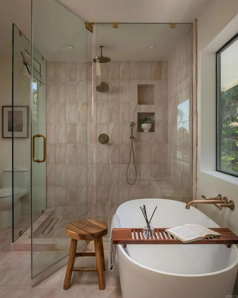 https://cdn.realtyfeed.com/cdn/127/306581126/4102a1090f59b96699cb0d82c4b39eb2.webp