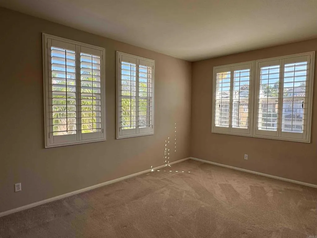 https://cdn.realtyfeed.com/cdn/127/306581166/6c1dbe5efeb5c38b5538e55bc0587384.webp
