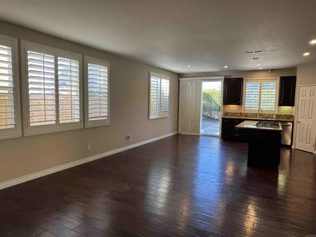 https://cdn.realtyfeed.com/cdn/127/306581166/de9d774073f23eda59e209733c5f4870.webp
