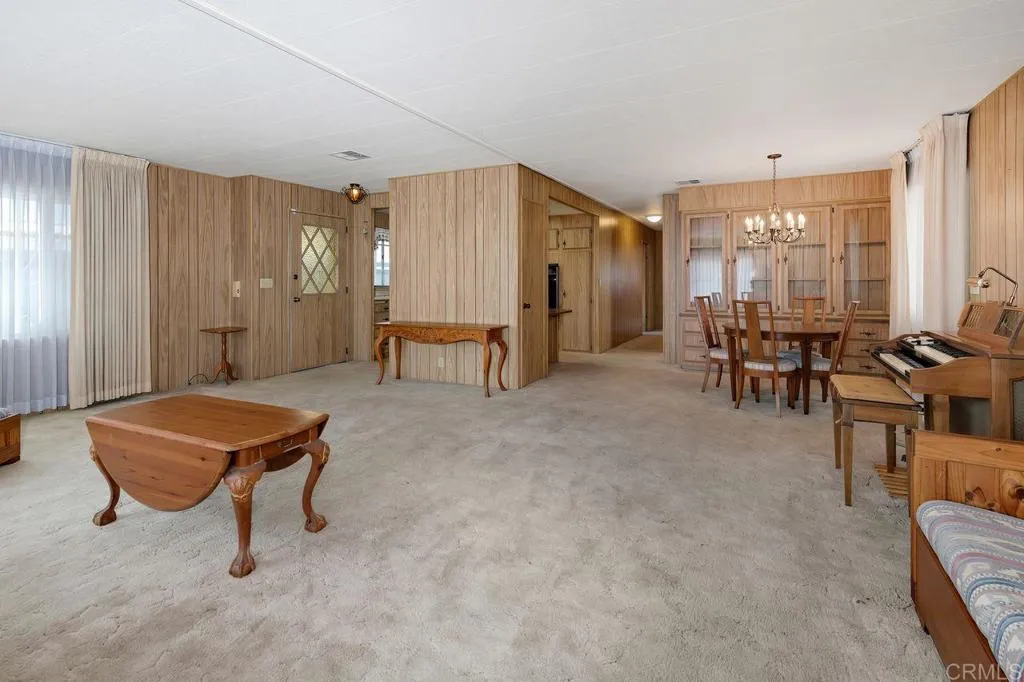 https://cdn.realtyfeed.com/cdn/127/306581210/21b2d46061c6d6c9fba84ba01c179d1b.webp
