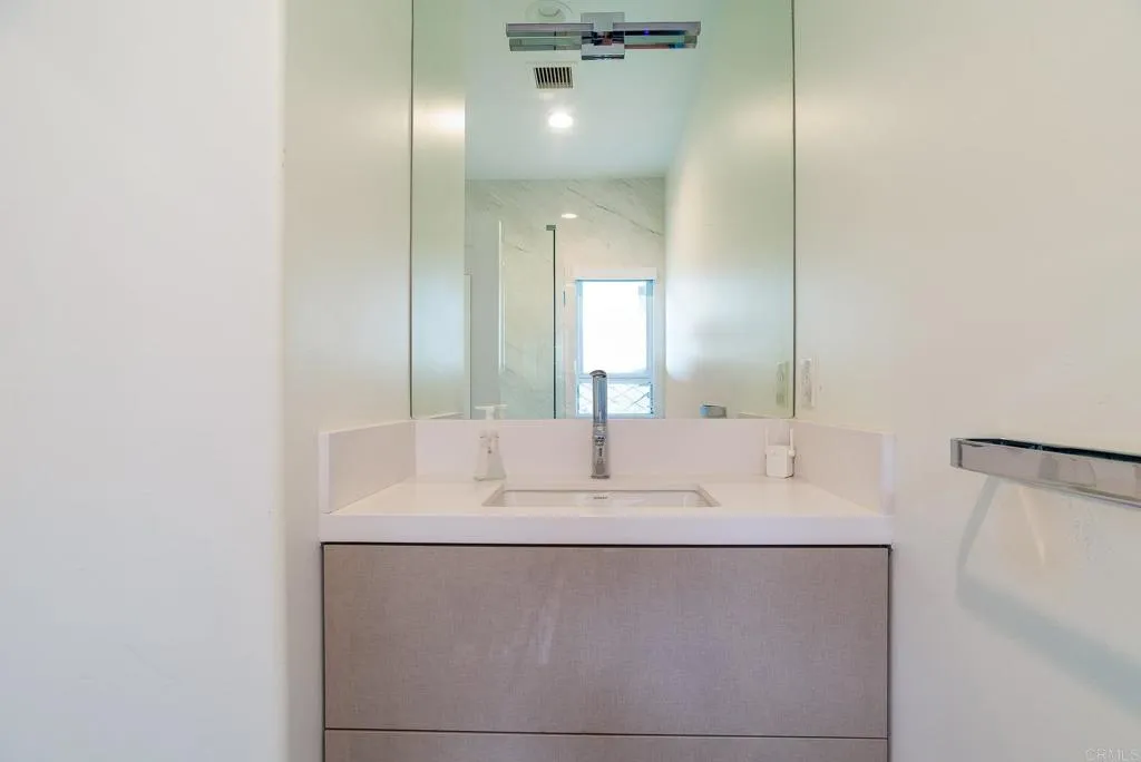 https://cdn.realtyfeed.com/cdn/127/306581246/622b72768c43626c2839bbd627cd5417.webp