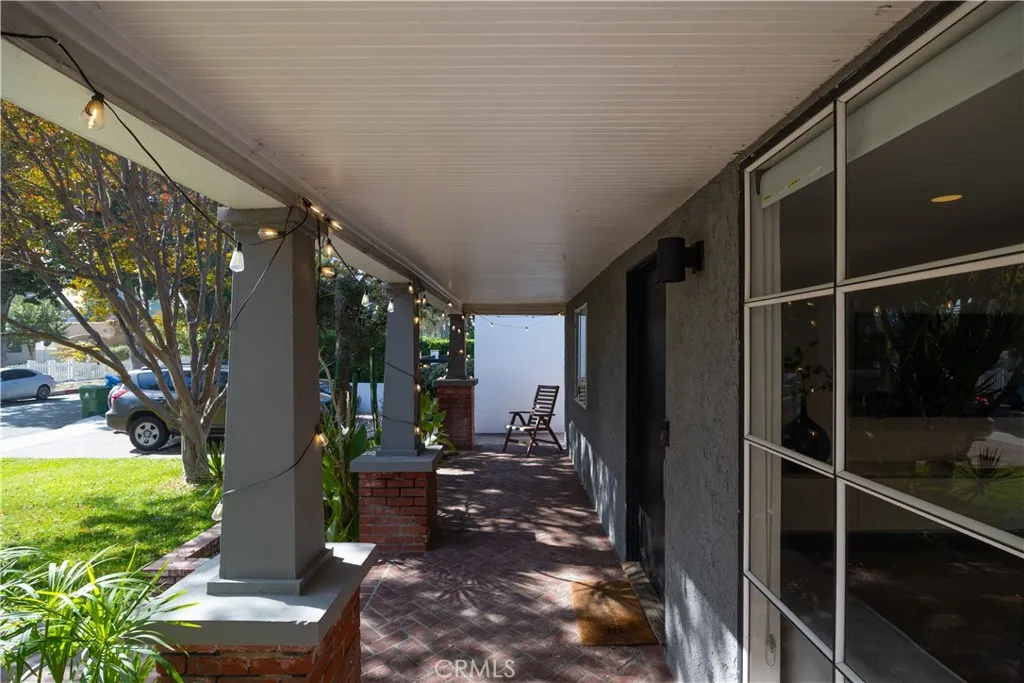 11049 Blix Street, Toluca Lake, CA 91602 - Photo 5 of 30, Toluca Lake, CA