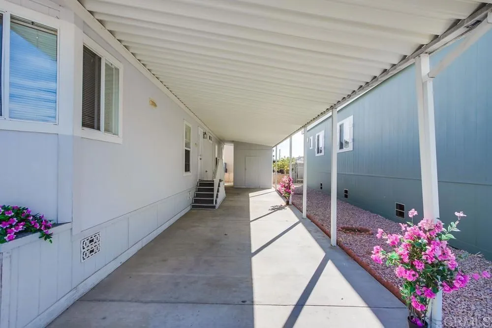 https://cdn.realtyfeed.com/cdn/127/306581410/e28a23aa4436a18295786fcfeed55c1a.webp