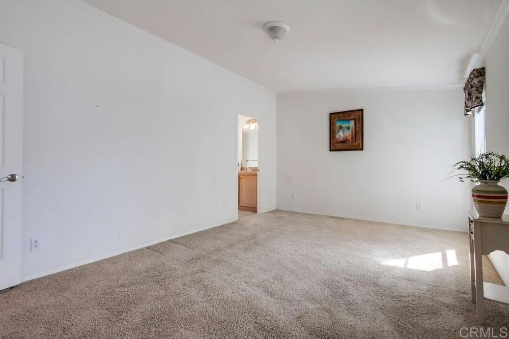 https://cdn.realtyfeed.com/cdn/127/306581410/f78d850fe713c8b7ea78a0d520496e6e.webp