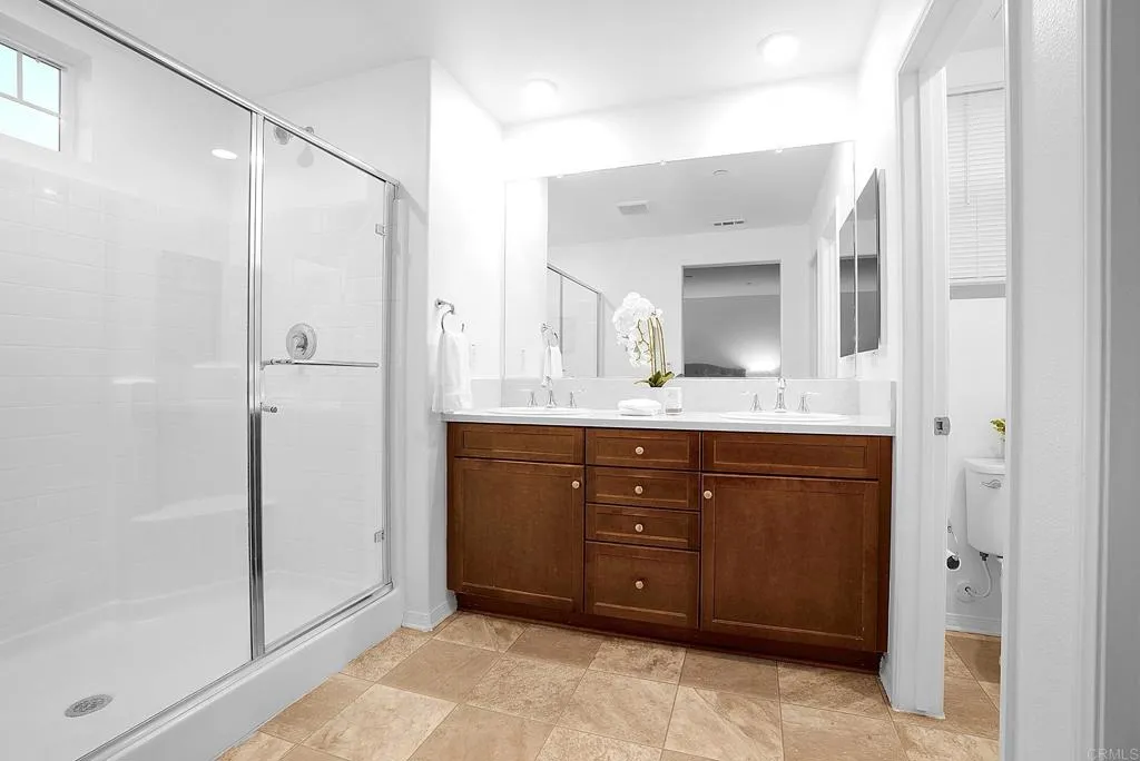 https://cdn.realtyfeed.com/cdn/127/306581466/4829ade5d4123f4bfe2215a0bff93ebf.webp