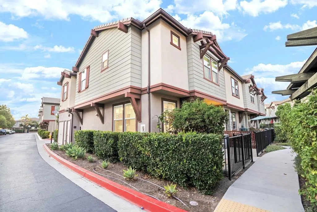https://cdn.realtyfeed.com/cdn/127/306581466/8900ae1a2e7af7505fe66ff145a64d94.webp