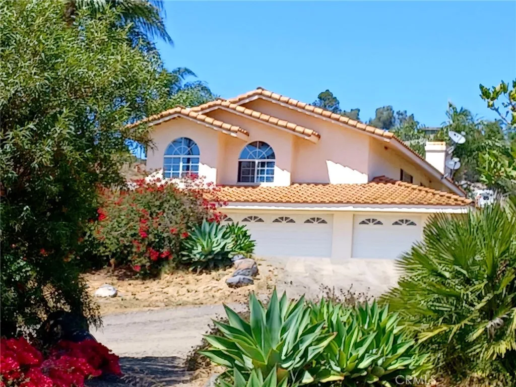 https://cdn.realtyfeed.com/cdn/127/306581477/cf9a4fcc766505ea08c3ad91683ef281.webp