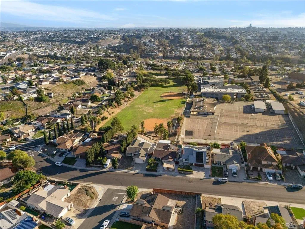 https://cdn.realtyfeed.com/cdn/127/306581490/df92154d1eb49b4fe90ab8c102f59f47.webp
