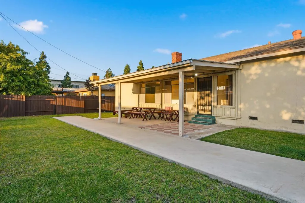 https://cdn.realtyfeed.com/cdn/127/306581721/422117c636f2311a61d15900574337b7.webp