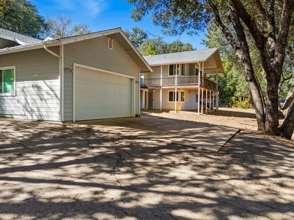 https://cdn.realtyfeed.com/cdn/127/306581752/1ef22f31543604a28a2506421fdca738.webp