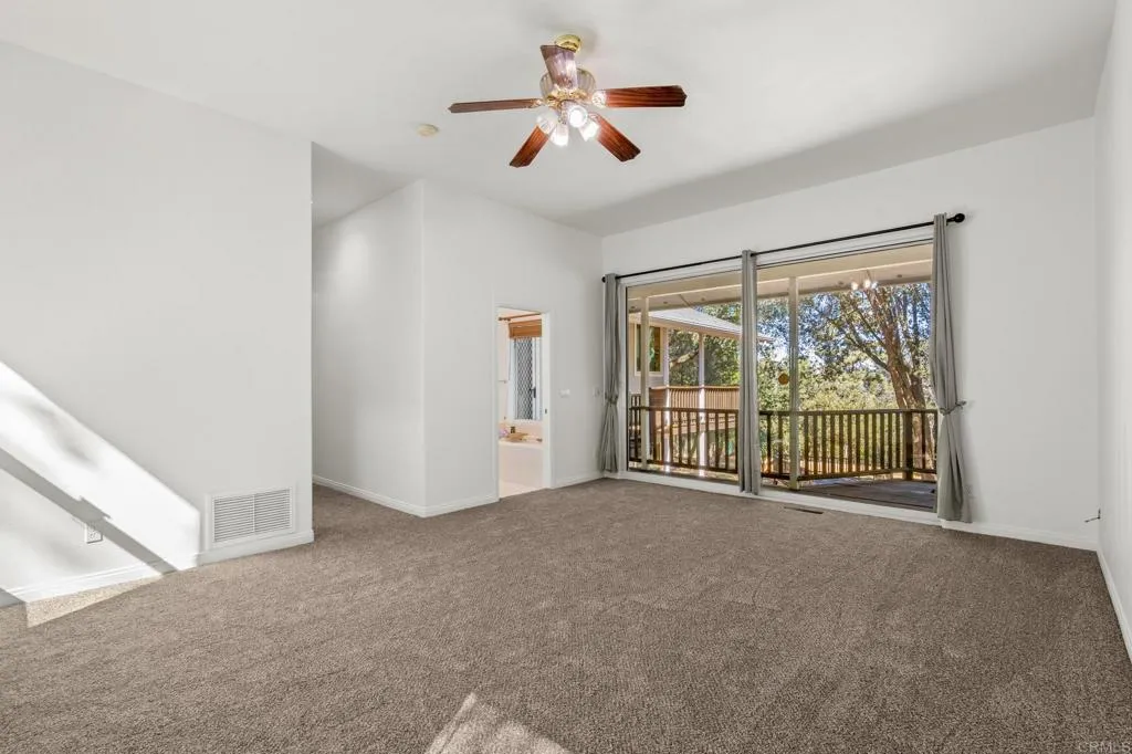 https://cdn.realtyfeed.com/cdn/127/306581752/2e0855fb5444f87452168b777c435400.webp