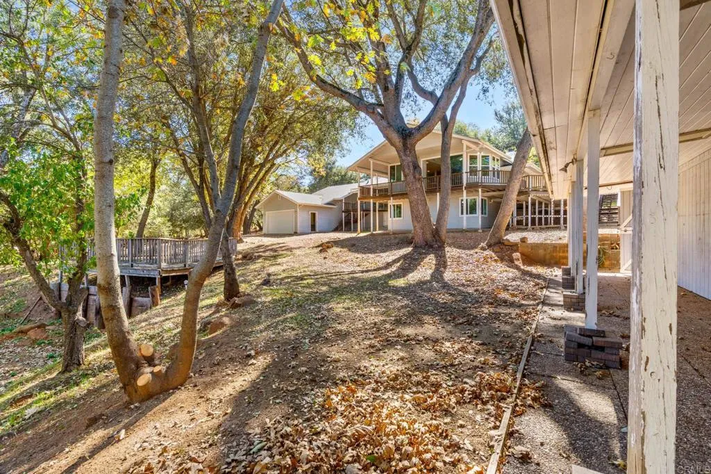 https://cdn.realtyfeed.com/cdn/127/306581752/8f0d7a8a74a8f30ef1a483e287134088.webp