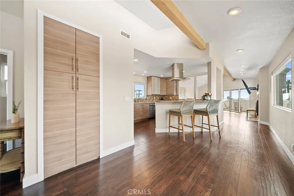 https://cdn.realtyfeed.com/cdn/127/306581763/39028e11e94df3a796790ce7d4486400.webp