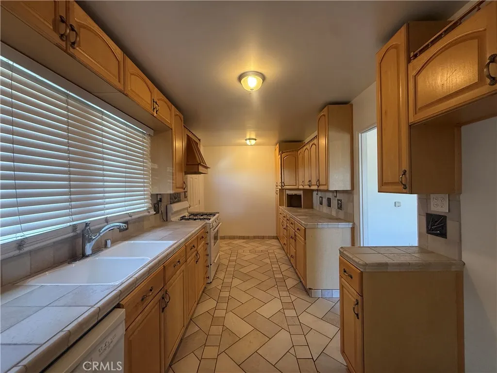 https://cdn.realtyfeed.com/cdn/127/306581800/c881259350b59198b654caf73c627021.webp