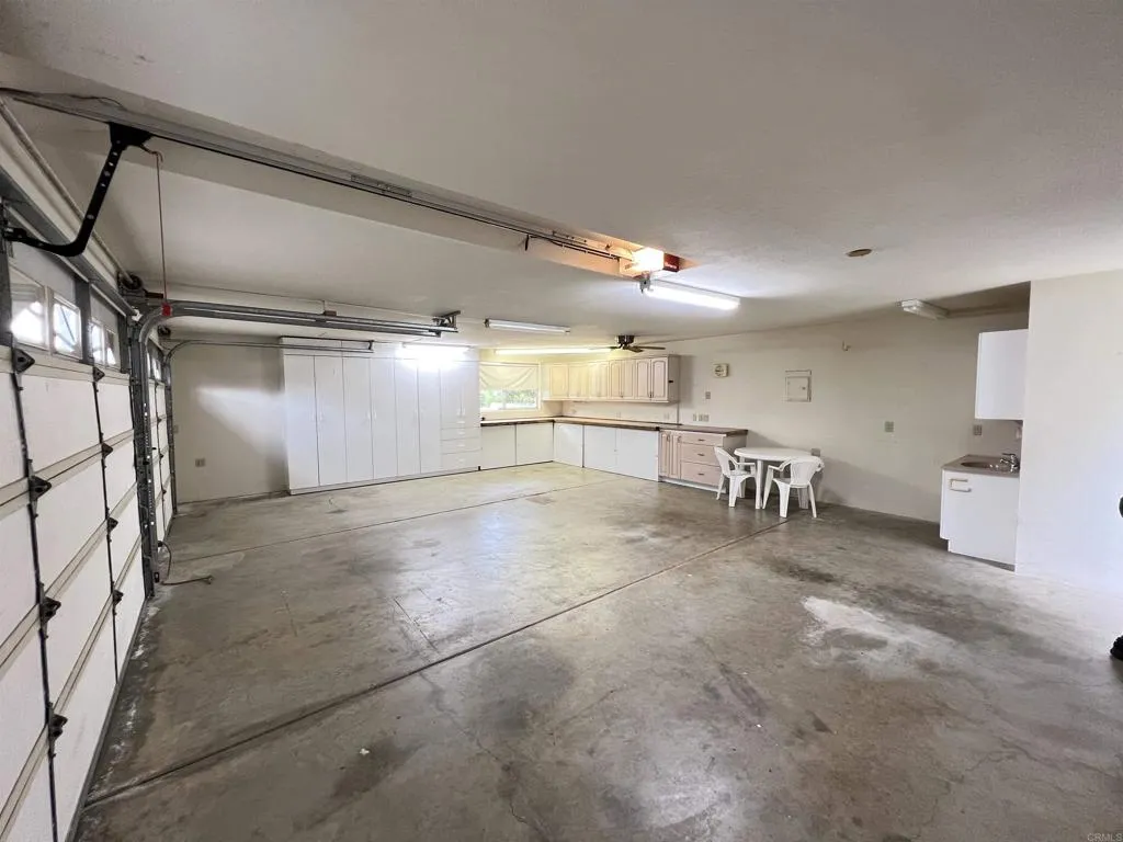 https://cdn.realtyfeed.com/cdn/127/306581802/7cc322b6c7353160eac3399d365588f1.webp