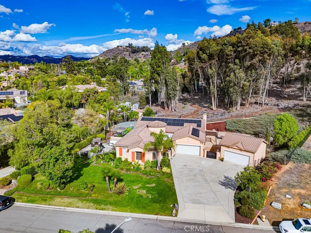 https://cdn.realtyfeed.com/cdn/127/306581881/b51736d78f8164e87777f7e900c25a16.webp