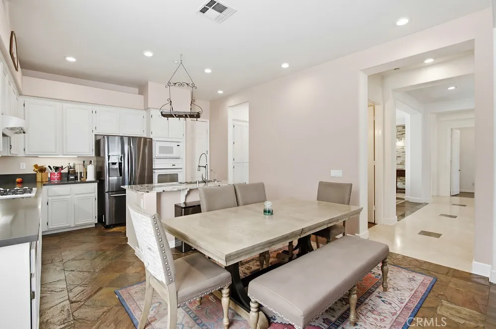 https://cdn.realtyfeed.com/cdn/127/306581881/bccdc4904d31961c6f992496cf913afa.webp