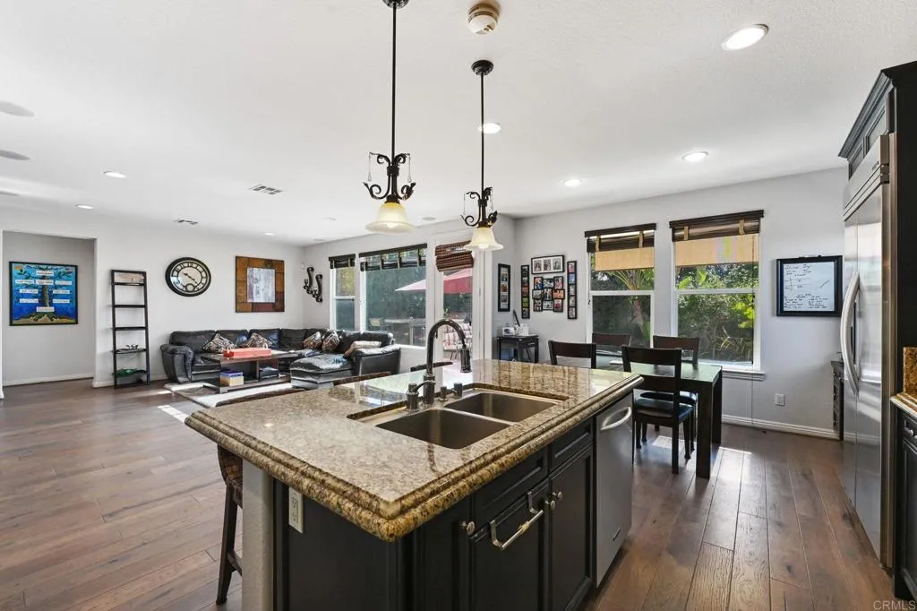 https://cdn.realtyfeed.com/cdn/127/306581932/1a17e4767ec42295edb25c6f102ec7ac.webp