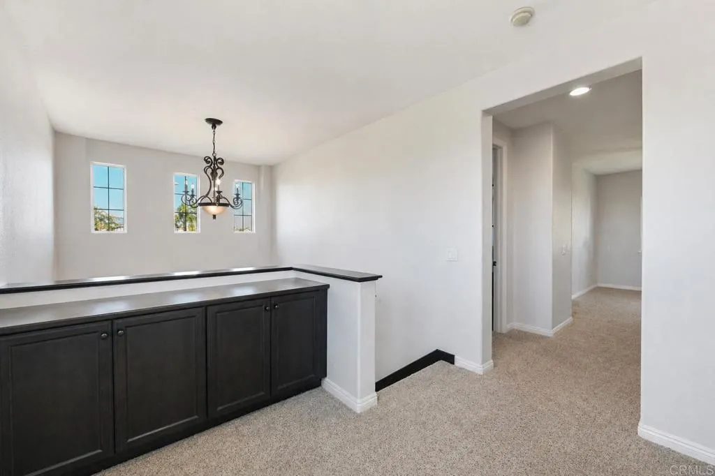 https://cdn.realtyfeed.com/cdn/127/306581932/3aea1b2b80110571a632056c8d66d818.webp