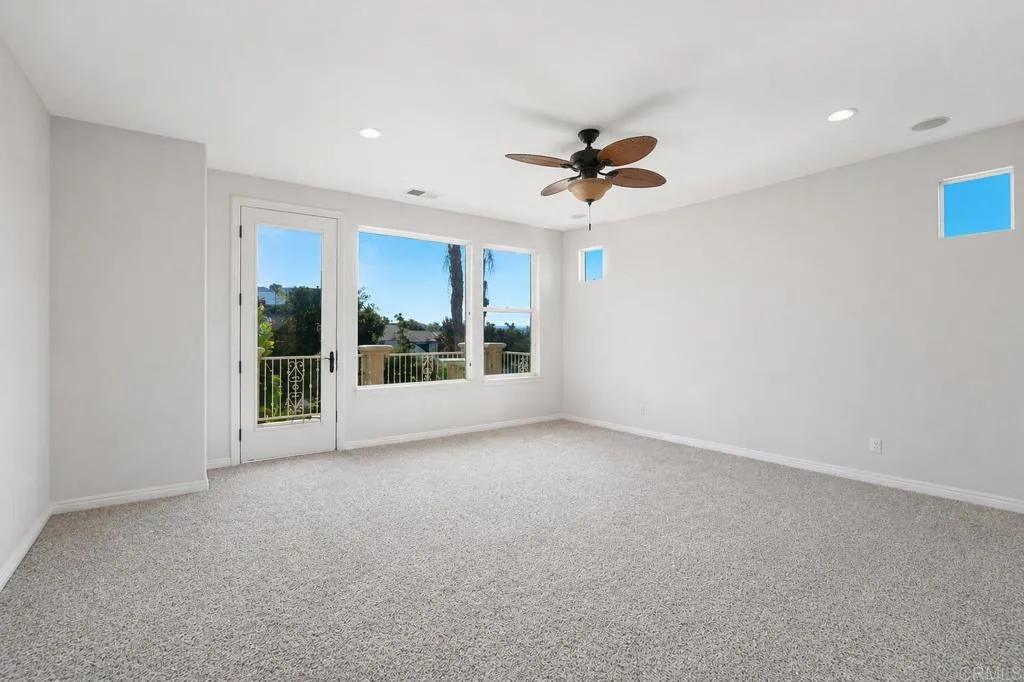 https://cdn.realtyfeed.com/cdn/127/306581932/817bdf9bde7364cc14f81e3b70f6426a.webp