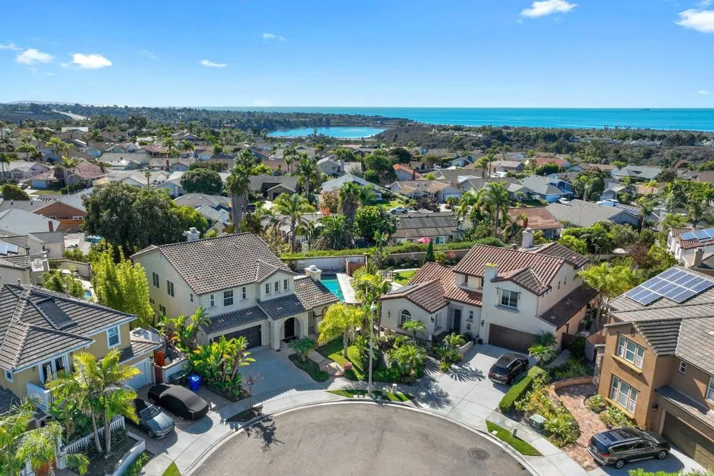 https://cdn.realtyfeed.com/cdn/127/306581932/f9851abfdcc9483c52db1ac1c7109e8f.webp