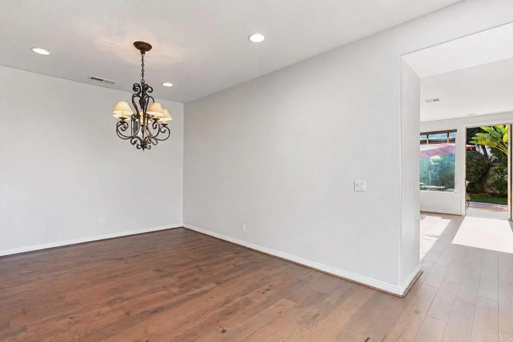 https://cdn.realtyfeed.com/cdn/127/306581932/f9f5362441c4ca0255857a46a81024b4.webp
