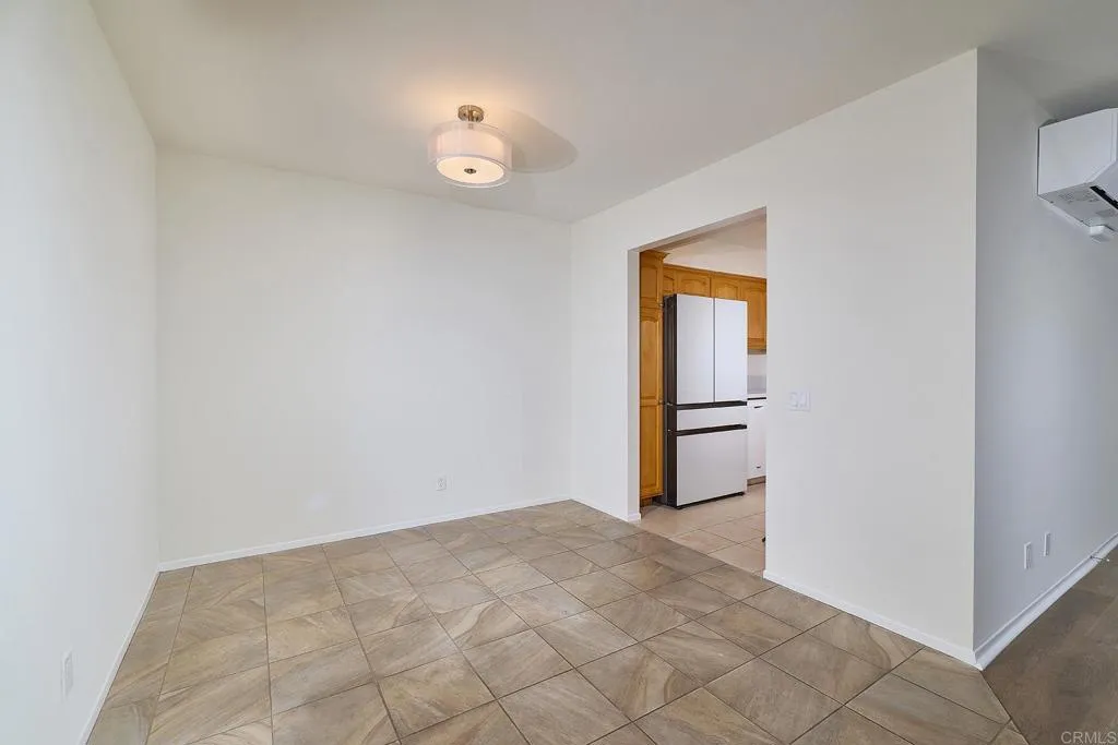 https://cdn.realtyfeed.com/cdn/127/306582025/1210b821d7fccab58e61c53d8390b863.webp