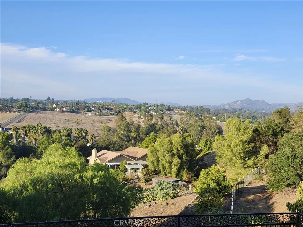https://cdn.realtyfeed.com/cdn/127/306582059/152b6b6c92d2c3d34b8217421189fbdf.webp