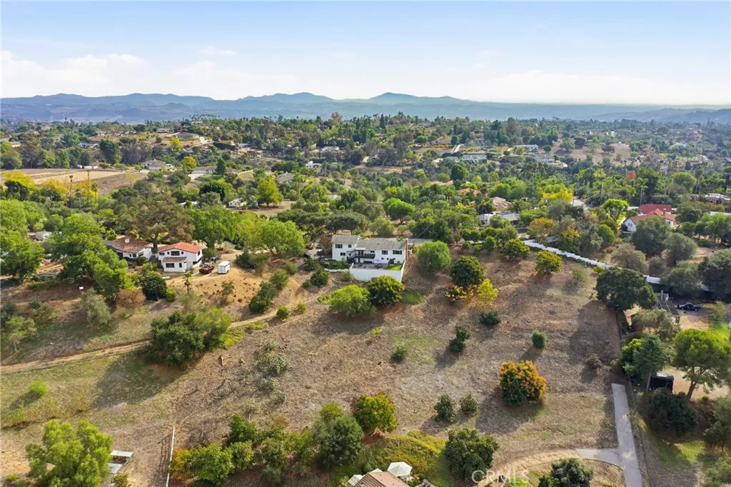https://cdn.realtyfeed.com/cdn/127/306582059/86d330c7e47809be9d00d7e2883d5ad4.webp