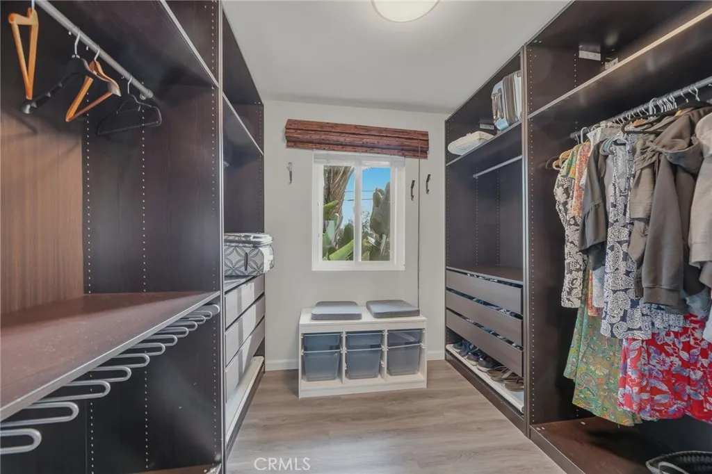 https://cdn.realtyfeed.com/cdn/127/306582059/989a2600708be7b6bac9bc1433df0231.webp