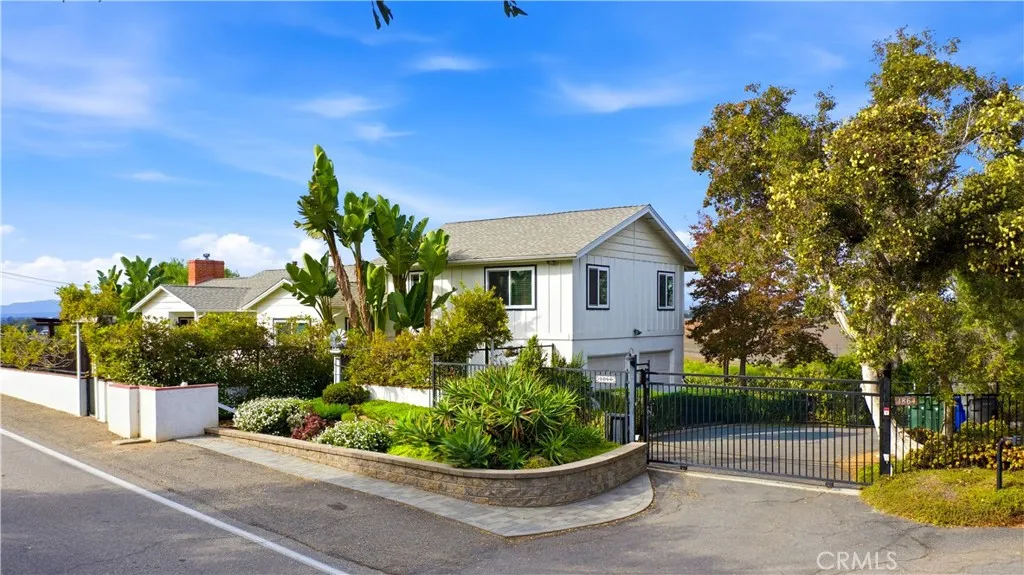 https://cdn.realtyfeed.com/cdn/127/306582059/ee3693b6940e4a2d8b53cb3ccff88b8b.webp
