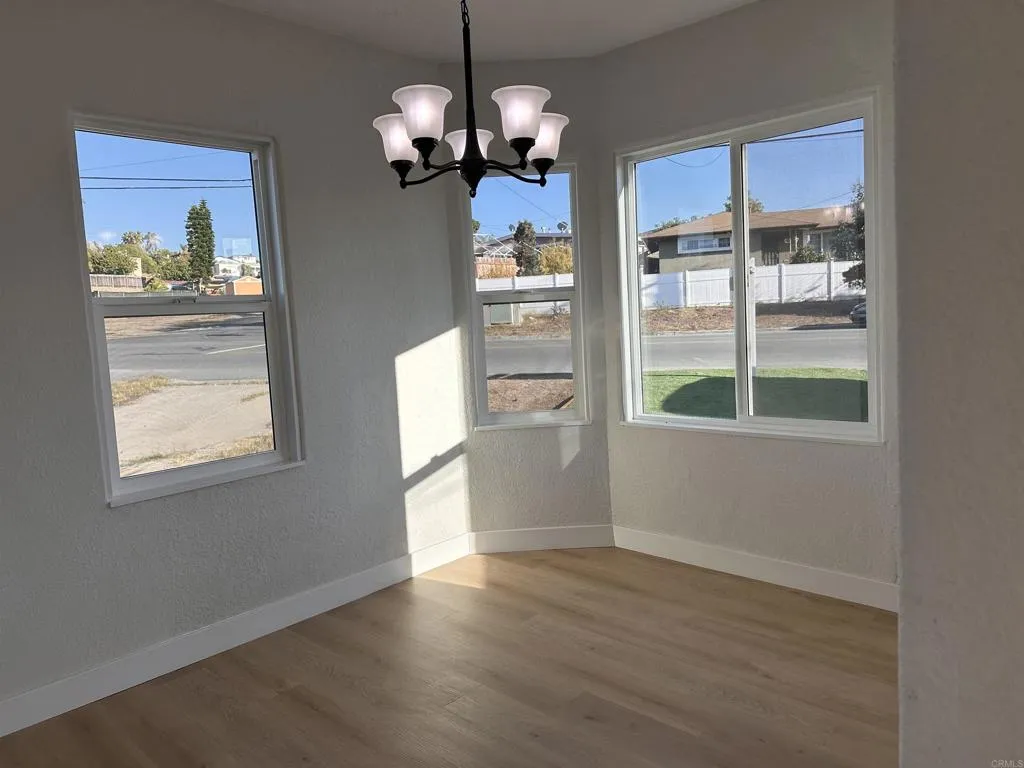 https://cdn.realtyfeed.com/cdn/127/306582064/34acca1120ddb7a9ca30142ccfc0319e.webp