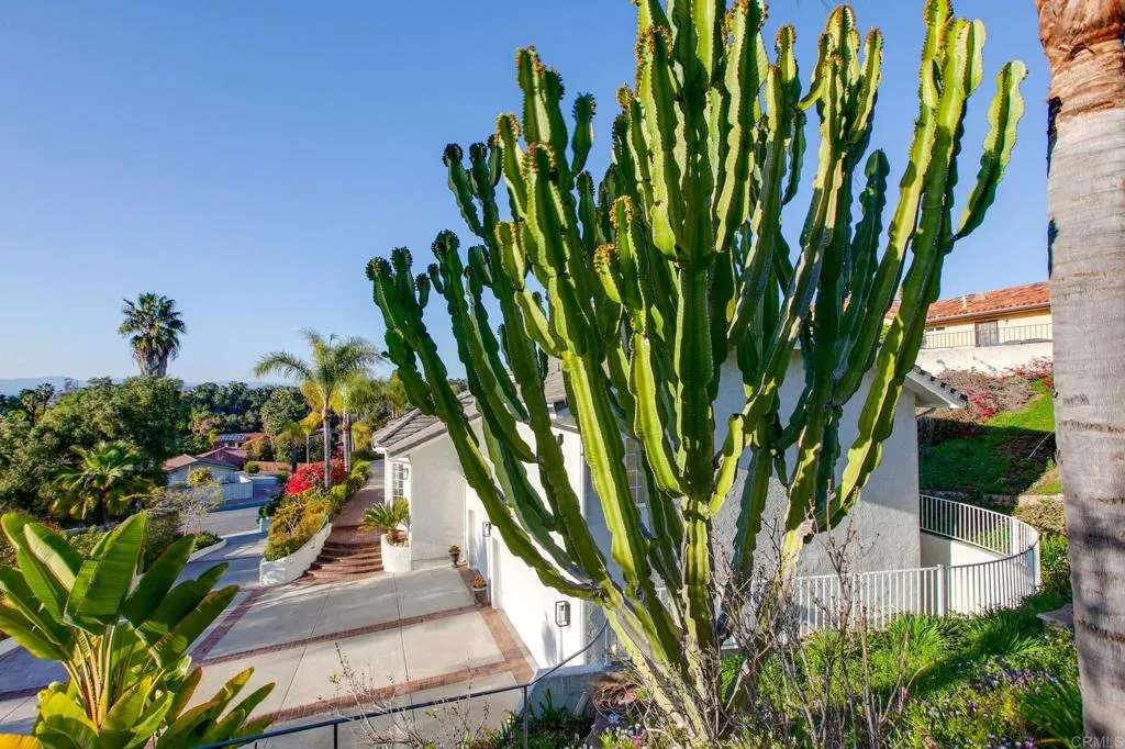 https://cdn.realtyfeed.com/cdn/127/306582090/20b7c6202138f6df415a91194832f0e3.webp