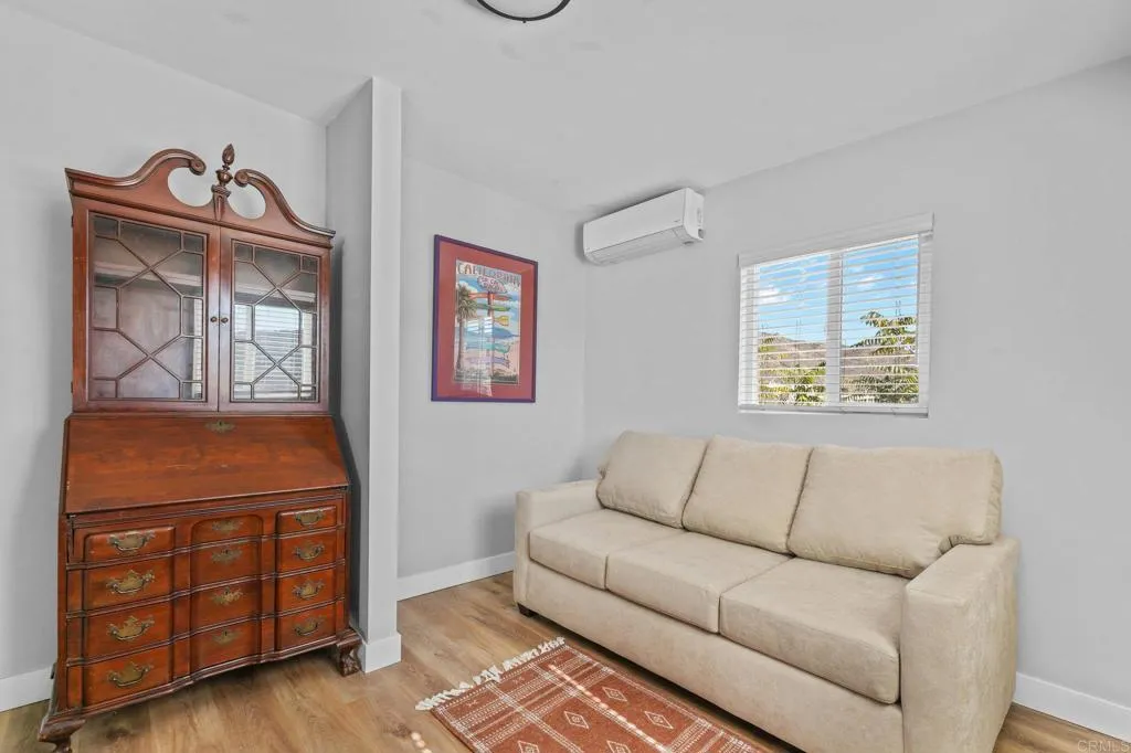 https://cdn.realtyfeed.com/cdn/127/306582140/3180f439e9cefd338bee6b462721a307.webp