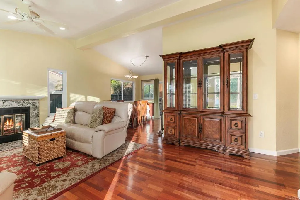 https://cdn.realtyfeed.com/cdn/127/306582172/3a932637365573013d86c8e08ff44858.webp
