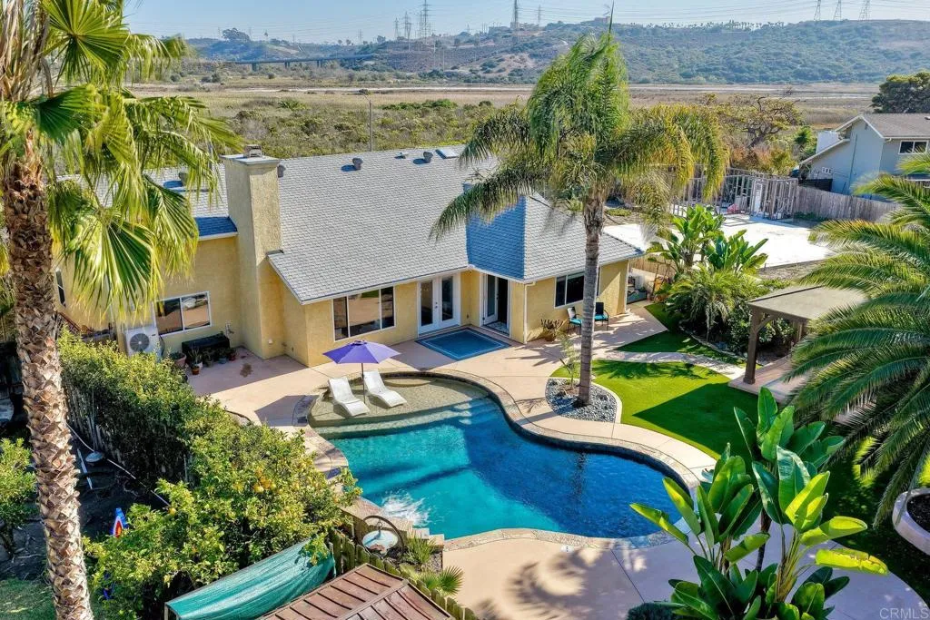 4876 Park Dr., Carlsbad, CA, 92008