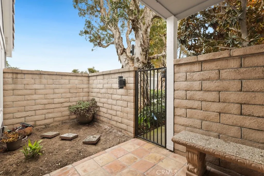 3631 Windspun Drive, Huntington Beach, CA 92649 - Photo 4 of 34, Huntington Beach, CA