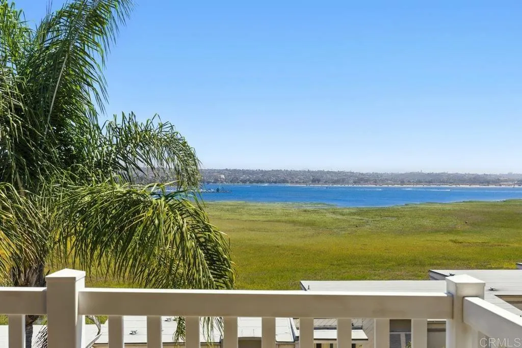 https://cdn.realtyfeed.com/cdn/127/306582295/73c3a321488e4144bd671cf87ea31b43.webp
