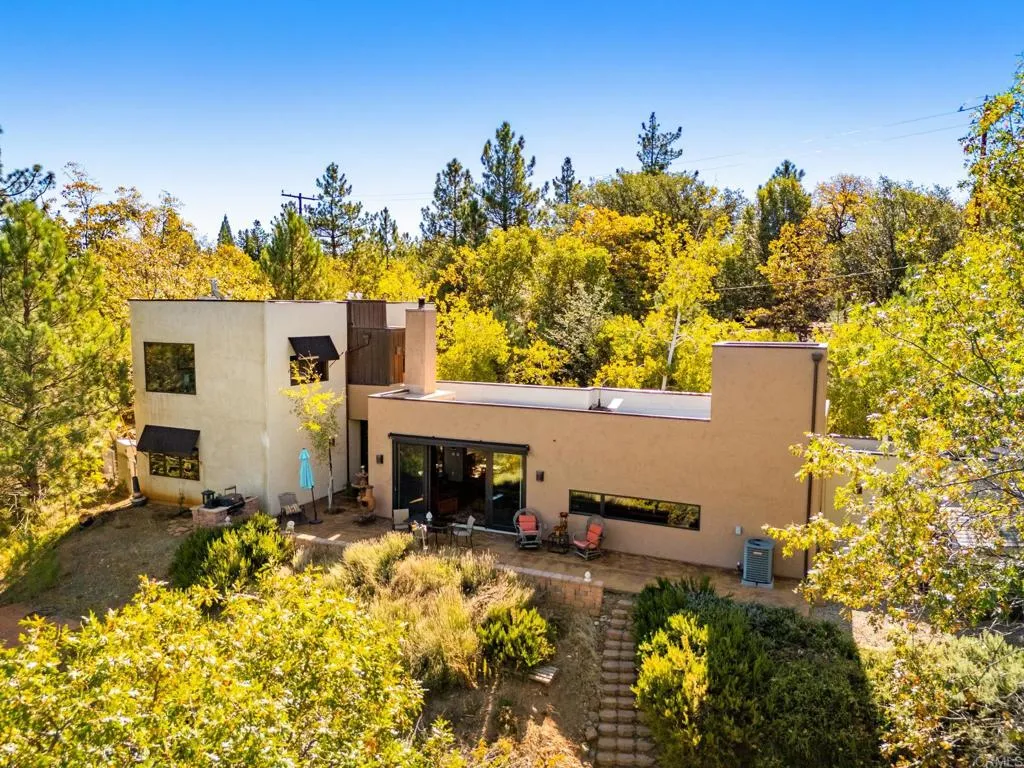 https://cdn.realtyfeed.com/cdn/127/306582349/ac20ad43d187eb8b984df90d0edb01e3.webp