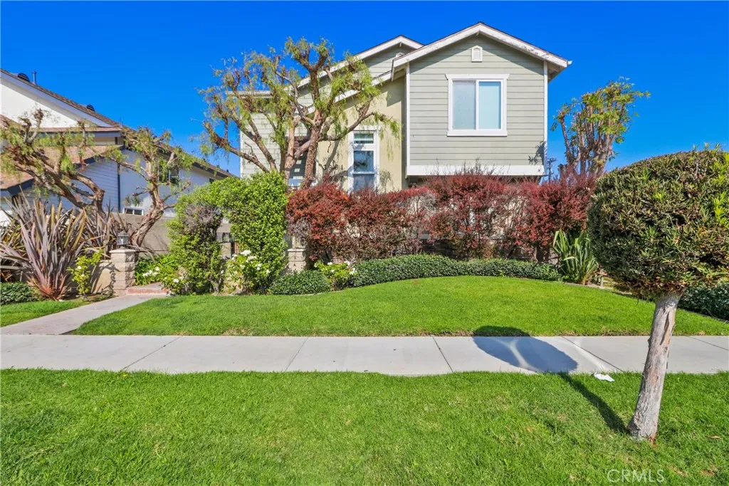 Los Alamitos, CA 90720