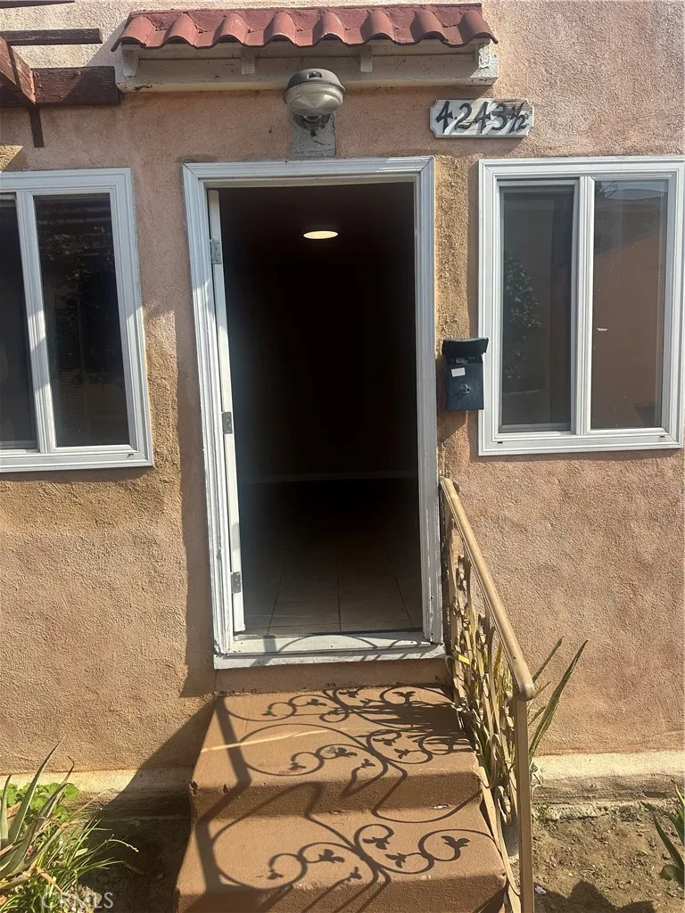 4243 Burns, Los Angeles, CA 90029 - Main photo, Los Angeles, CA