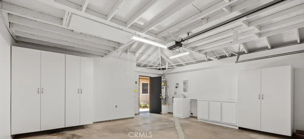 https://cdn.realtyfeed.com/cdn/127/306582562/255de14d046b298495bcc81bb6163f10.webp