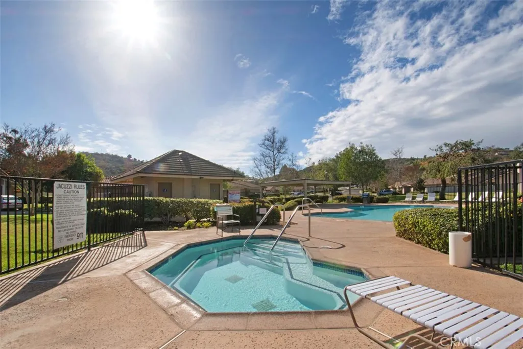 https://cdn.realtyfeed.com/cdn/127/306582562/77d279311e30c62eb0af3db054c23676.webp