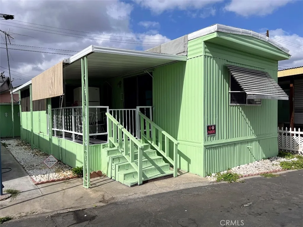 Bellflower, CA 90706