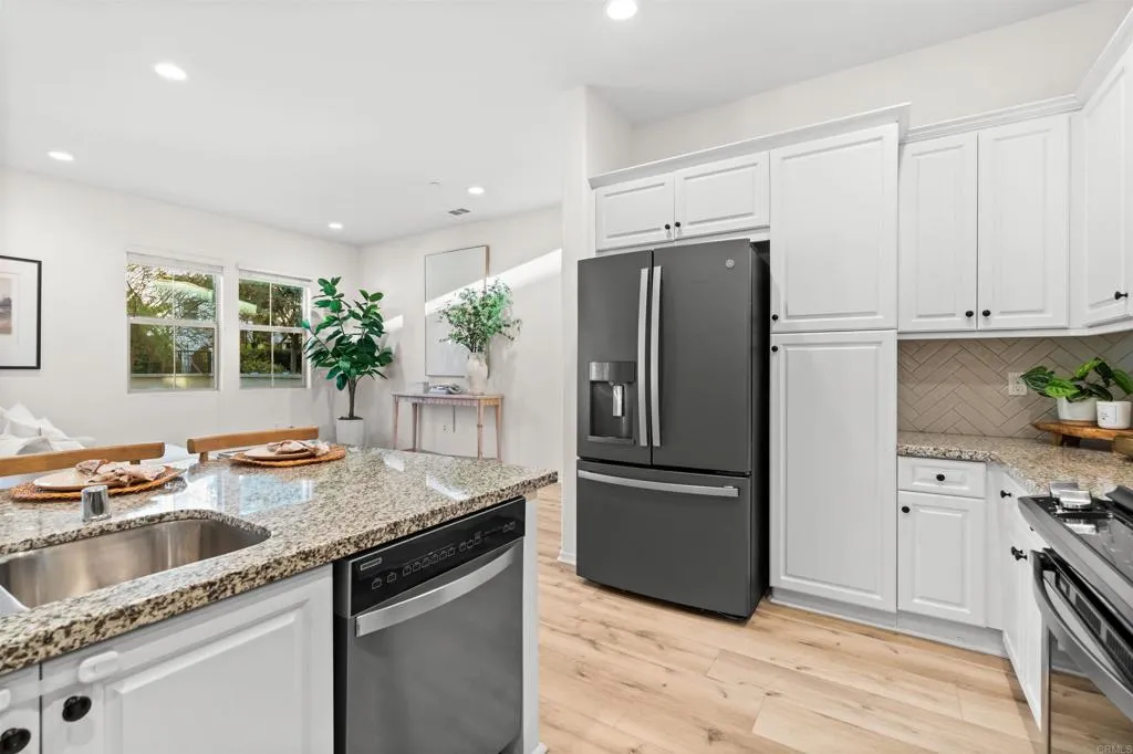 https://cdn.realtyfeed.com/cdn/127/306582759/3b2d0f56aa7bd106fab1b2de05a68402.webp