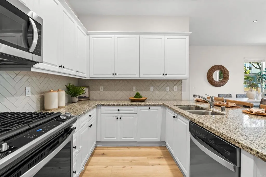 https://cdn.realtyfeed.com/cdn/127/306582759/ac9acf51bcec7ffe63184af5454e2786.webp