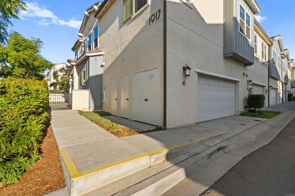 https://cdn.realtyfeed.com/cdn/127/306582759/c984d3362d6fb99a2359f798c7425edb.webp