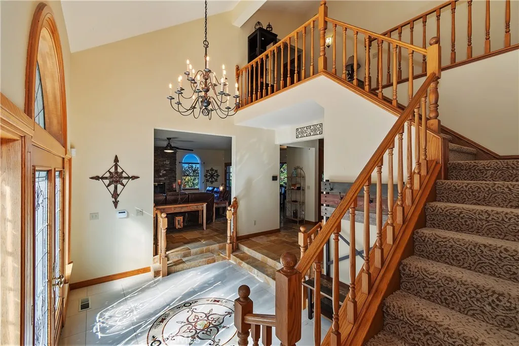 26077 Walnut Hills, Lake Arrowhead, CA 92391 - Photo 4 of 64, Lake Arrowhead, CA