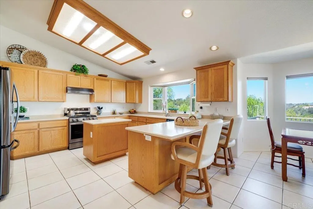 https://cdn.realtyfeed.com/cdn/127/306582816/17b2ac7f94182600f292b17fd704dcb8.webp