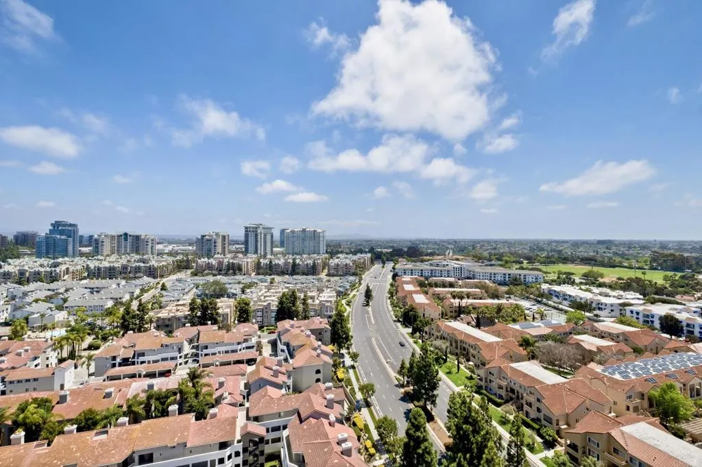 https://cdn.realtyfeed.com/cdn/127/306582822/86dd339a62b14a1f3d4958a9ccef70fb.webp